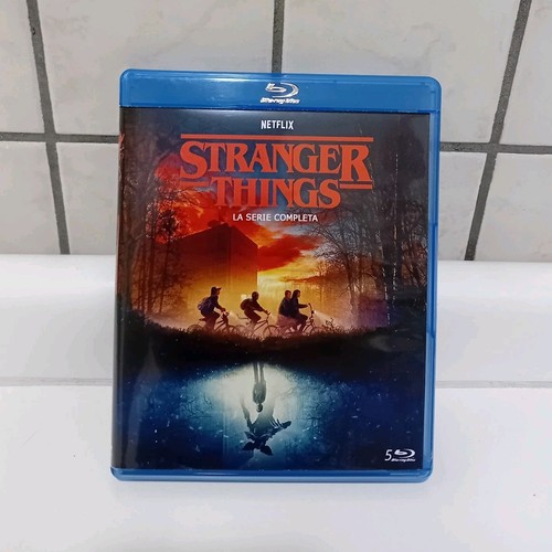 Stranger things serie - stranger,